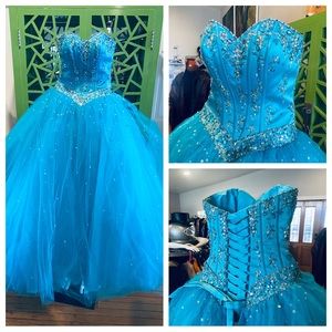 Mari Lee by Madeline Gardener Prom Formal & Quinceañera Dress w/ Corset Top